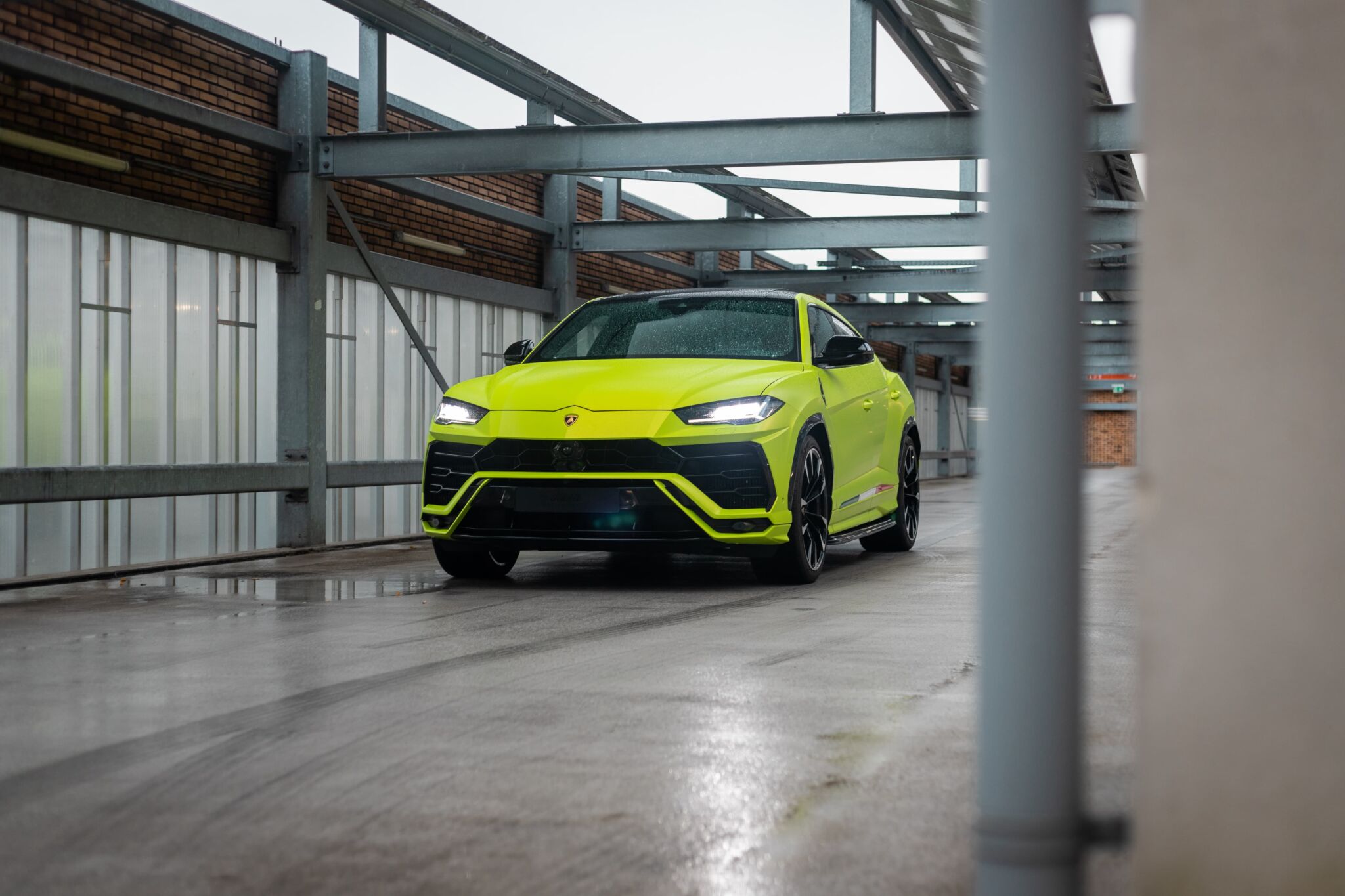 Lamborghini Urus Carwrap PWF Matt Lizard Lime Addit Signmakers 7 Urus Carwrap