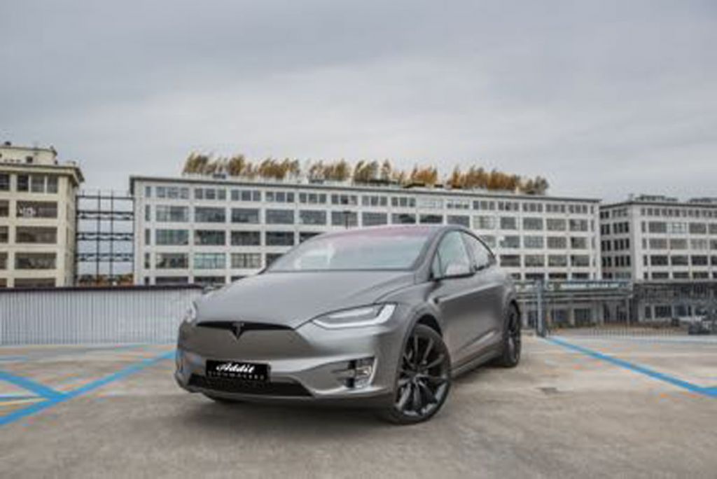 Tesla Carwrap Eindhoven