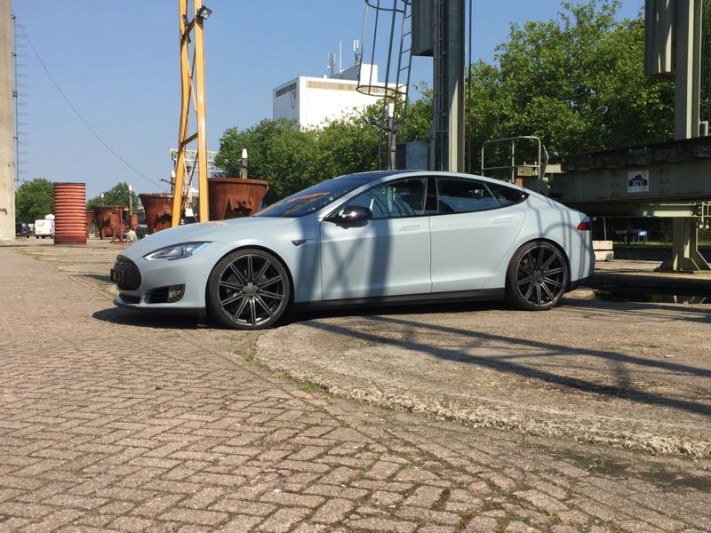 Carwrapping Eindhoven Tesla Model S