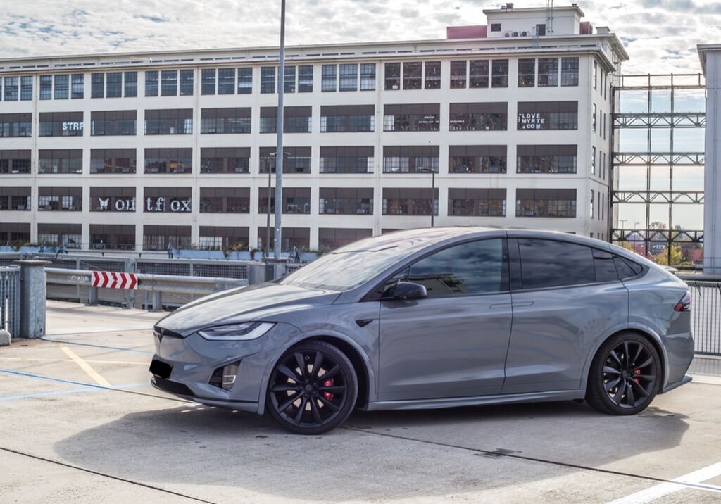 Tesla Model X Nardo Grey