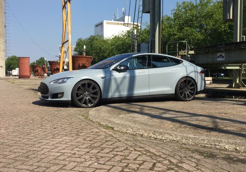 Carwrapping Eindhoven Tesla Model S